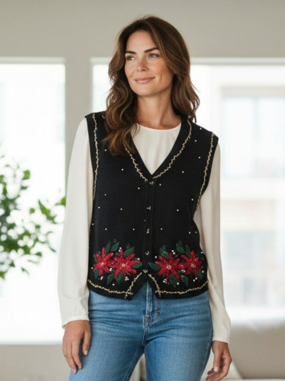 Vintage Victoria Jones Medium Black Poinsettia Christmas Holiday Sweater Vest M
